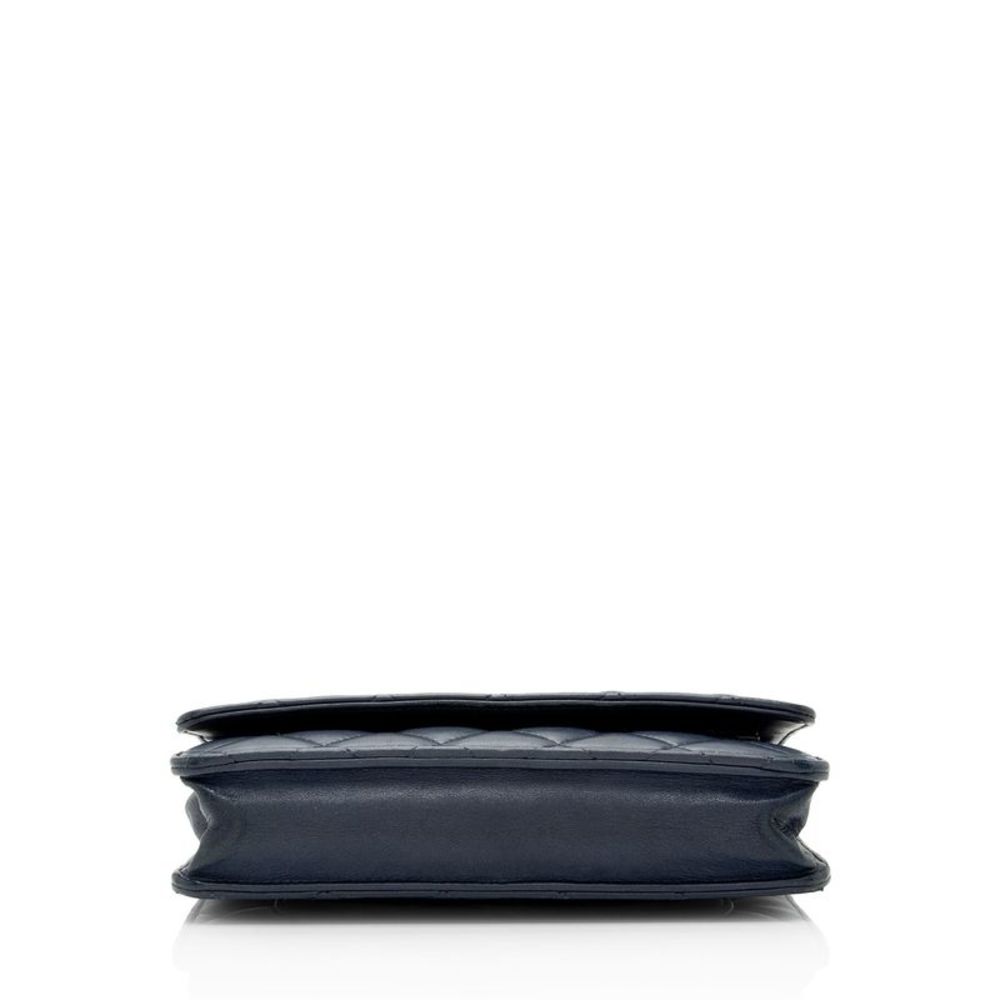 Chanel Lambskin Classic Wallet on Chain Bag - Picture 4 of 15